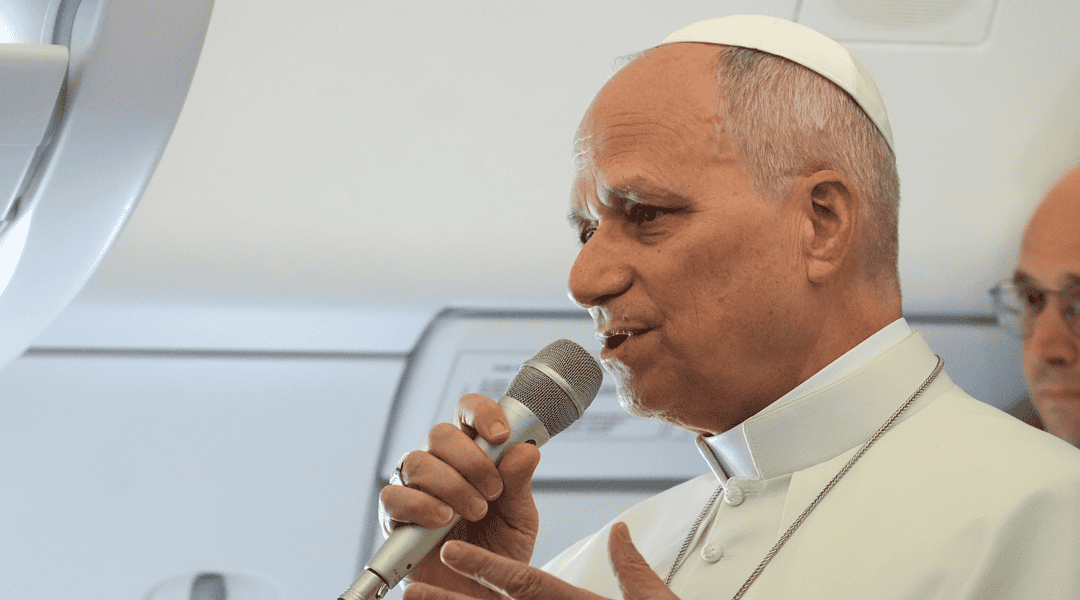 Papa a Trump: ”Bienaventurados los constructores de paz”