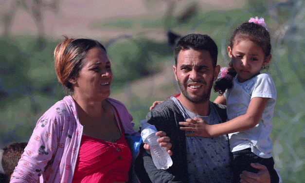 Trato de ICE a mujeres embarazadas preocupa a obispos de EE. UU.