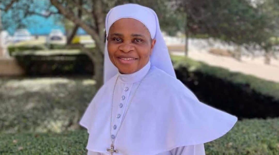 Religiosa nigeriana sigue en riesgo de ser expulsada a un tercer país