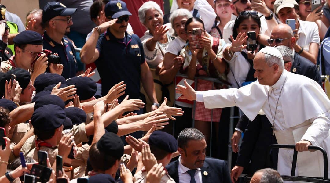 El Papa León llama a evangelizar con testimonio y humildad