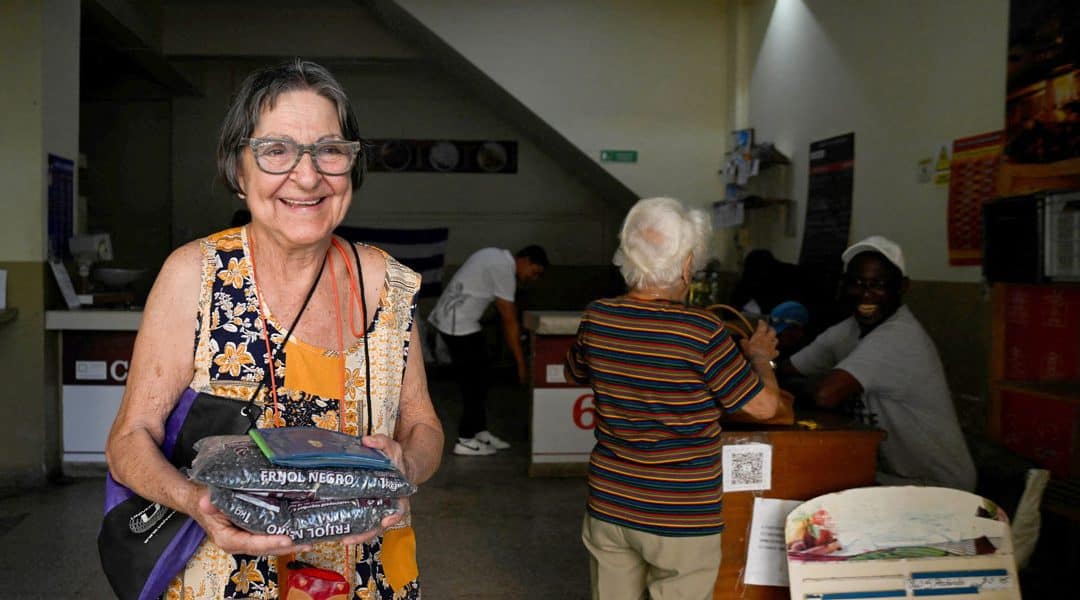EE. UU. y Catholic Relief Services envían el primer vuelo de ayuda a Cuba