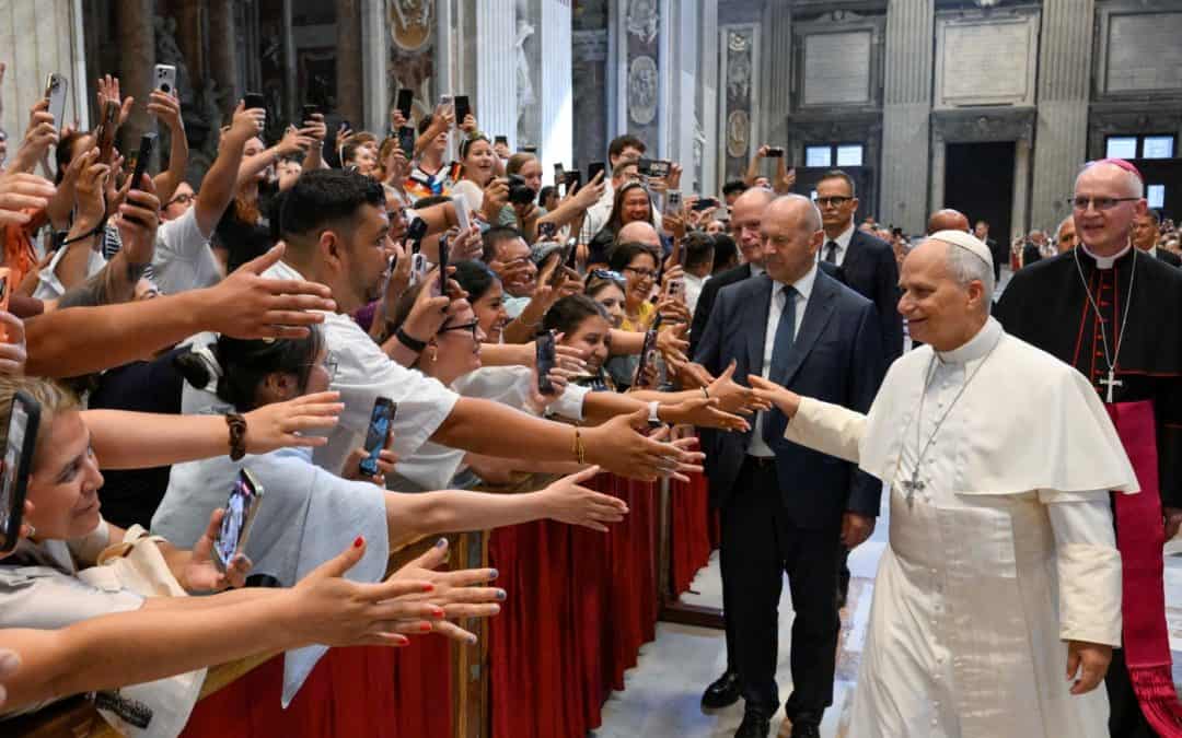 Papa León XIV anima a redescubrir la Liturgia de las Horas