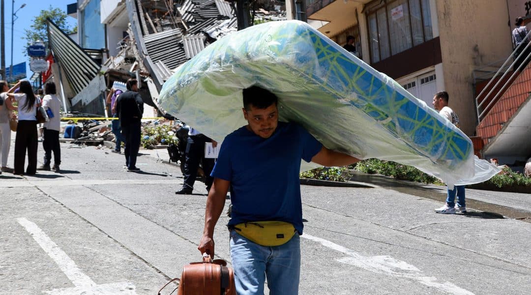 El Papa León XIV ora por las víctimas del terremoto en Colombia