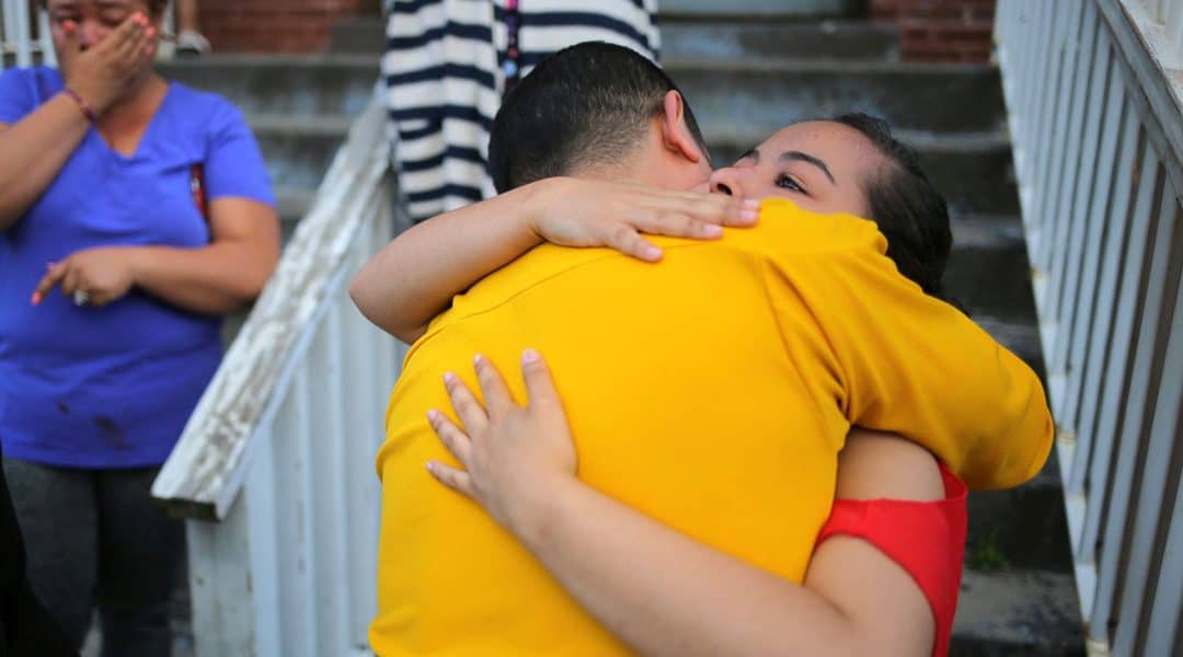 Más de 270 líderes religiosos piden al gobierno prorrogar el TPS a salvadoreños