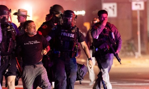 Obispo de Texas condena tiroteo de ICE y pide se respete la dignidad humana