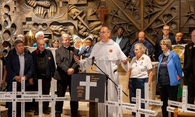 Memorial recuerda a fallecidos bajo custodia o en operativos del ICE