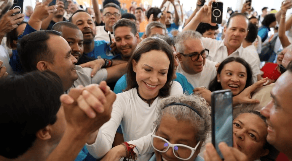 María Corina Machado regresa a Venezuela y asiste a Misa en santuario mariano
