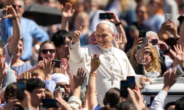 Urbi et Orbi: Papa León convoca vigilia de oración por la paz