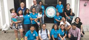 Los viajes de inmersión misionera a Guatemala incluyen una visita al centro vecinal Caminando por la Paz, fundado por un sacerdote Maryknoll y dirigido por afiliados Maryknoll. (Cortesía de Leonel Yoque/Guatemala)